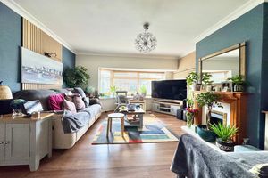 Lounge- click for photo gallery